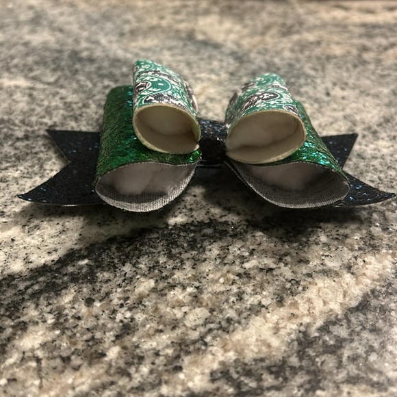 Starbucks Hair Clip - Picture 3 of 5